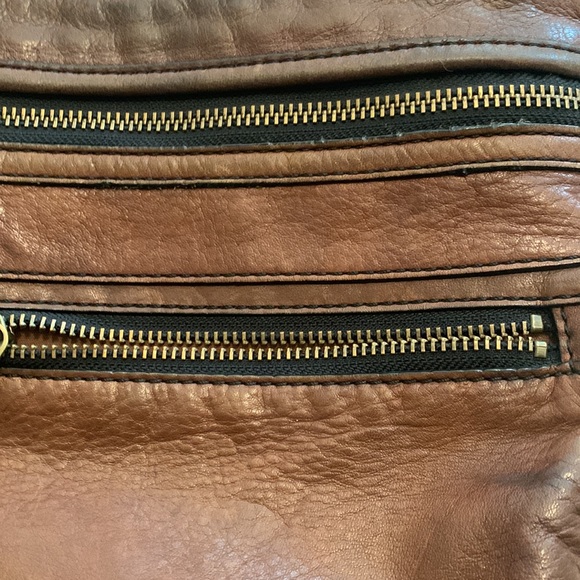 Sold - Picture 6 of 7